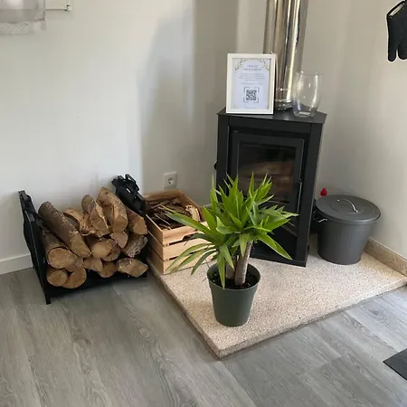 Relaxing Next To The River - La De Susana Negreira